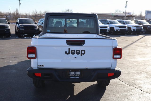 New 2026 Jeep Gladiator Sport image 20