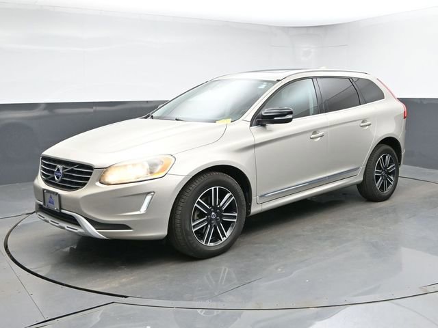 Used 2017 Volvo XC60 T5 Dynamic FWD image 4