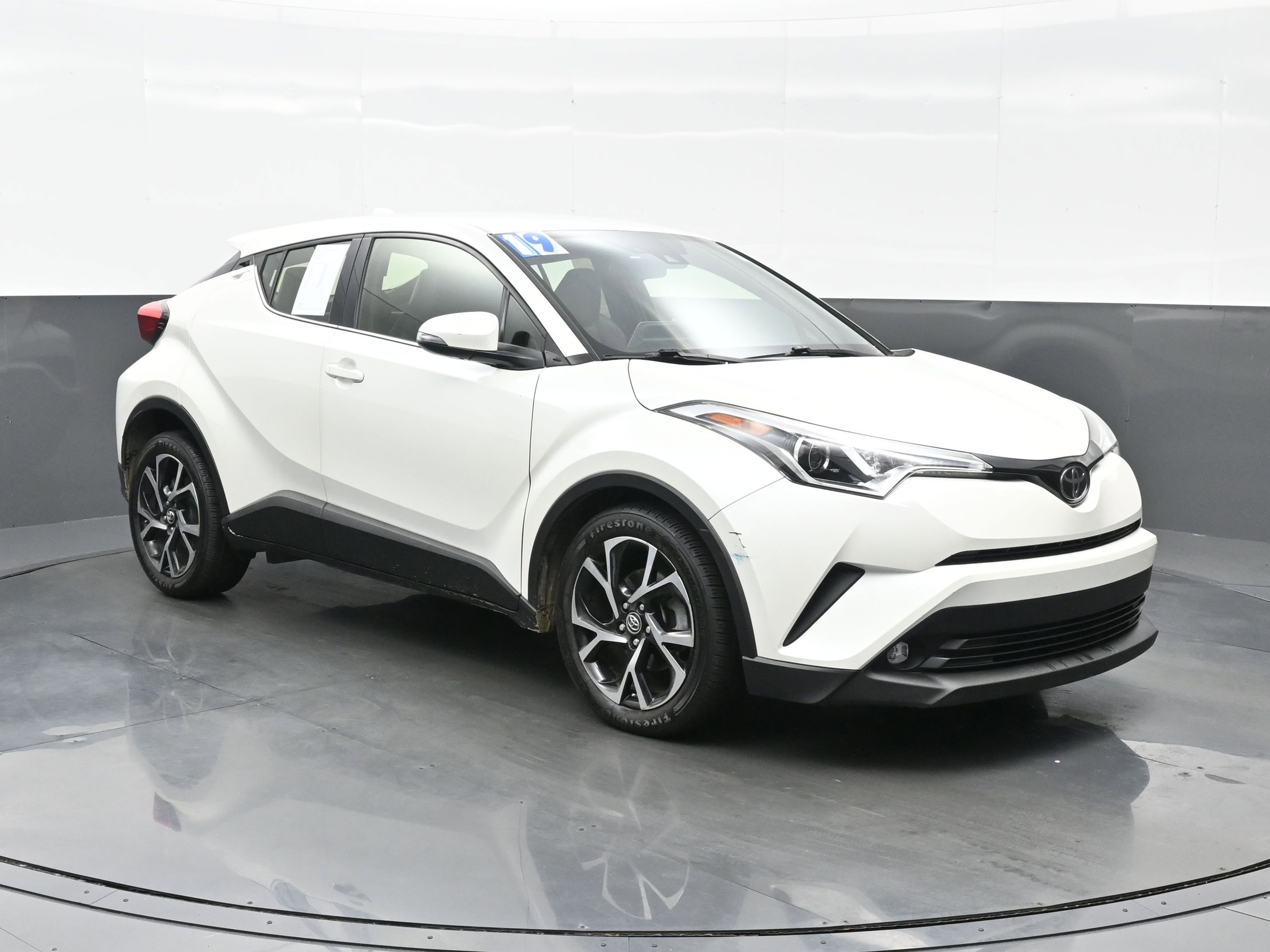 Used 2019 Toyota C-HR Limited image 8