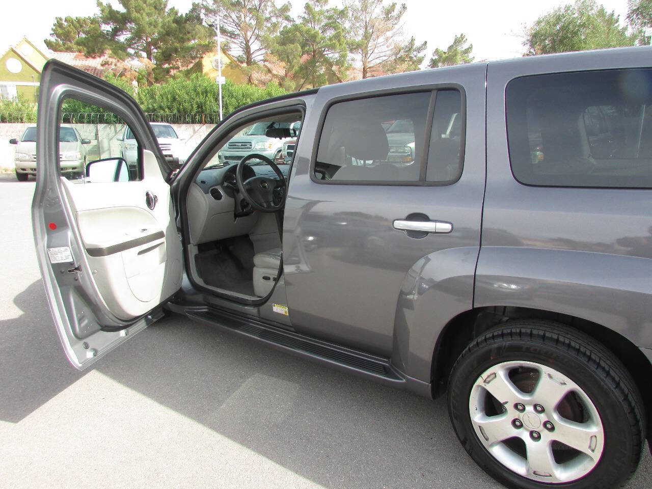 Used 2006 Chevrolet HHR LT FWD image 8