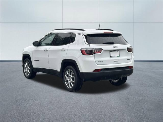 Used 2022 Jeep Compass Latitude AWD/4WD image 7