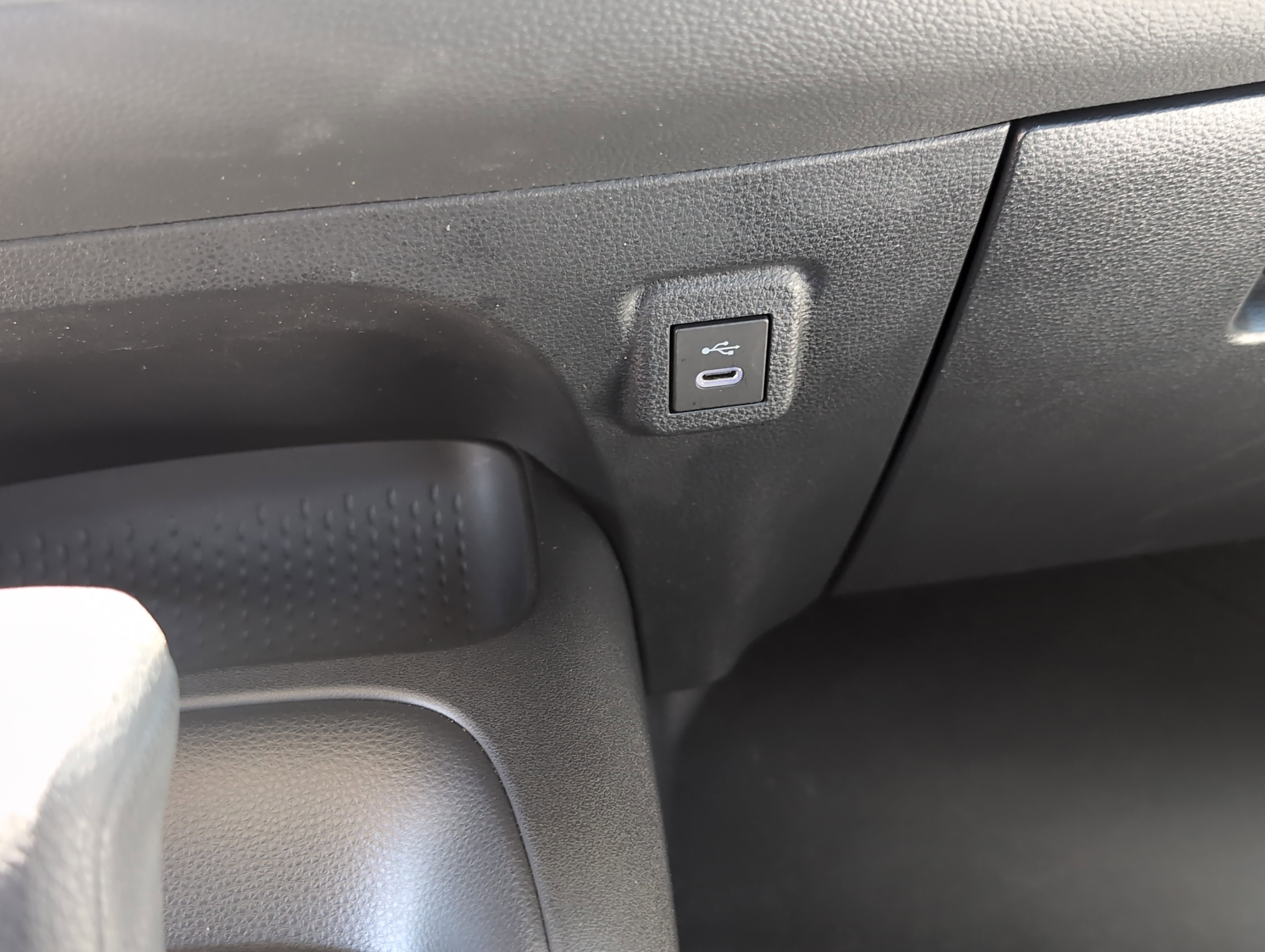 Certified 2024 Toyota Corolla LE FWD image 33