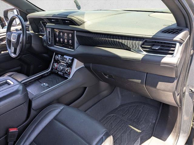 Used 2021 GMC Yukon Denali w/ Denali Premium Package AWD/4WD image 18