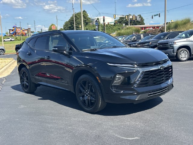 New 2026 Chevrolet Blazer RS w/ Enhanced Convenience Package FWD image 3