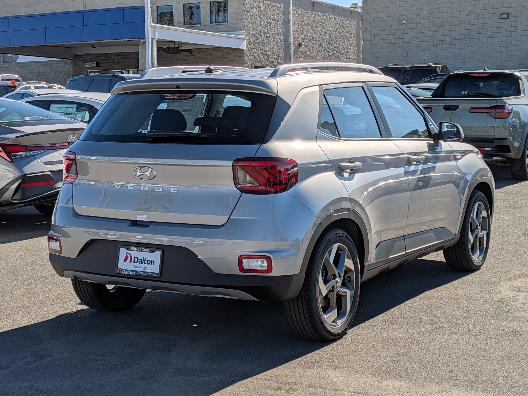 New 2026 Hyundai Venue SEL FWD image 4