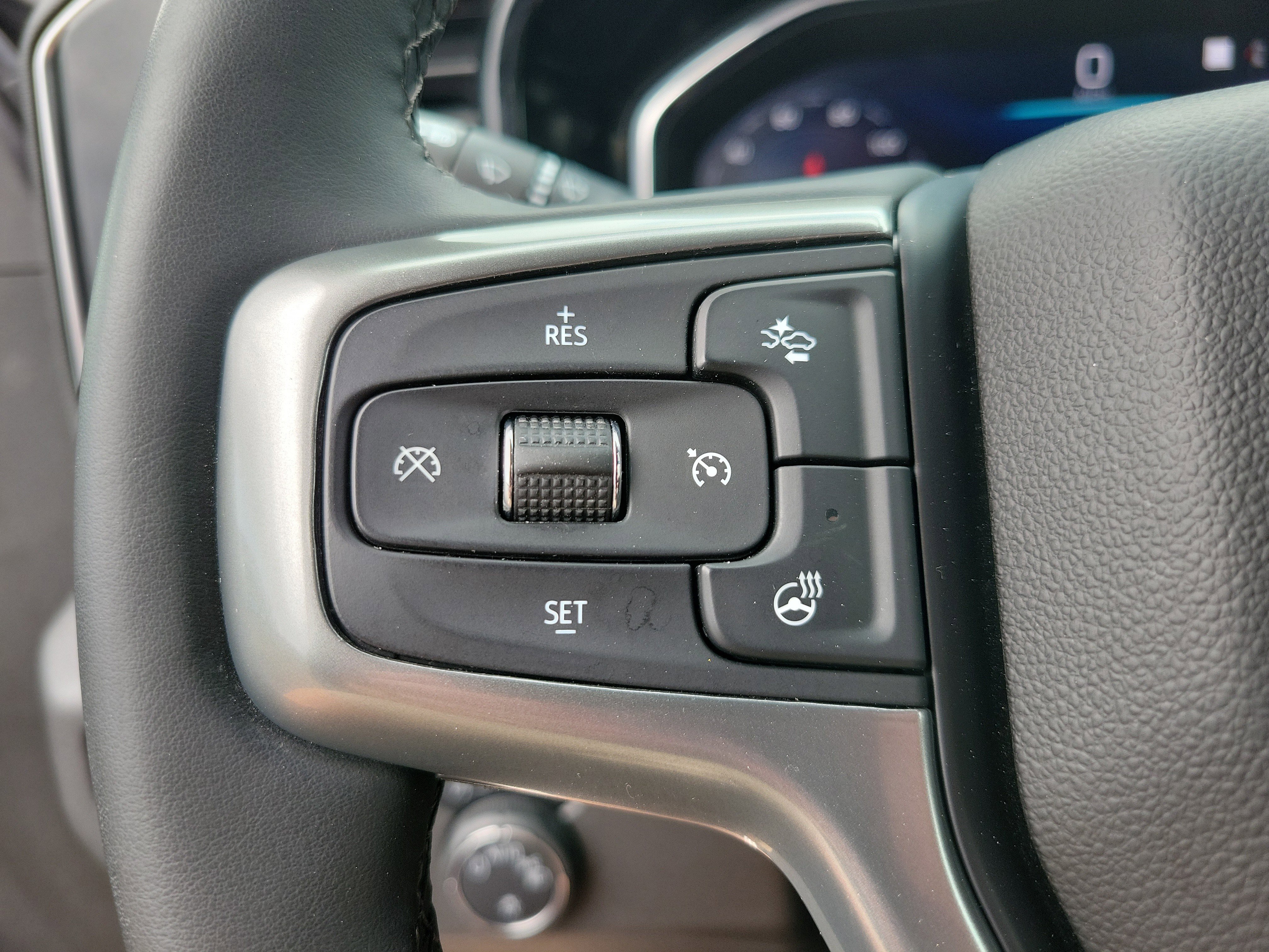 Used 2023 Chevrolet Silverado 1500 LT image 14