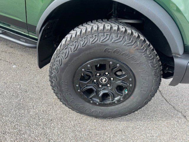 Used 2023 Ford Bronco Wildtrak image 34