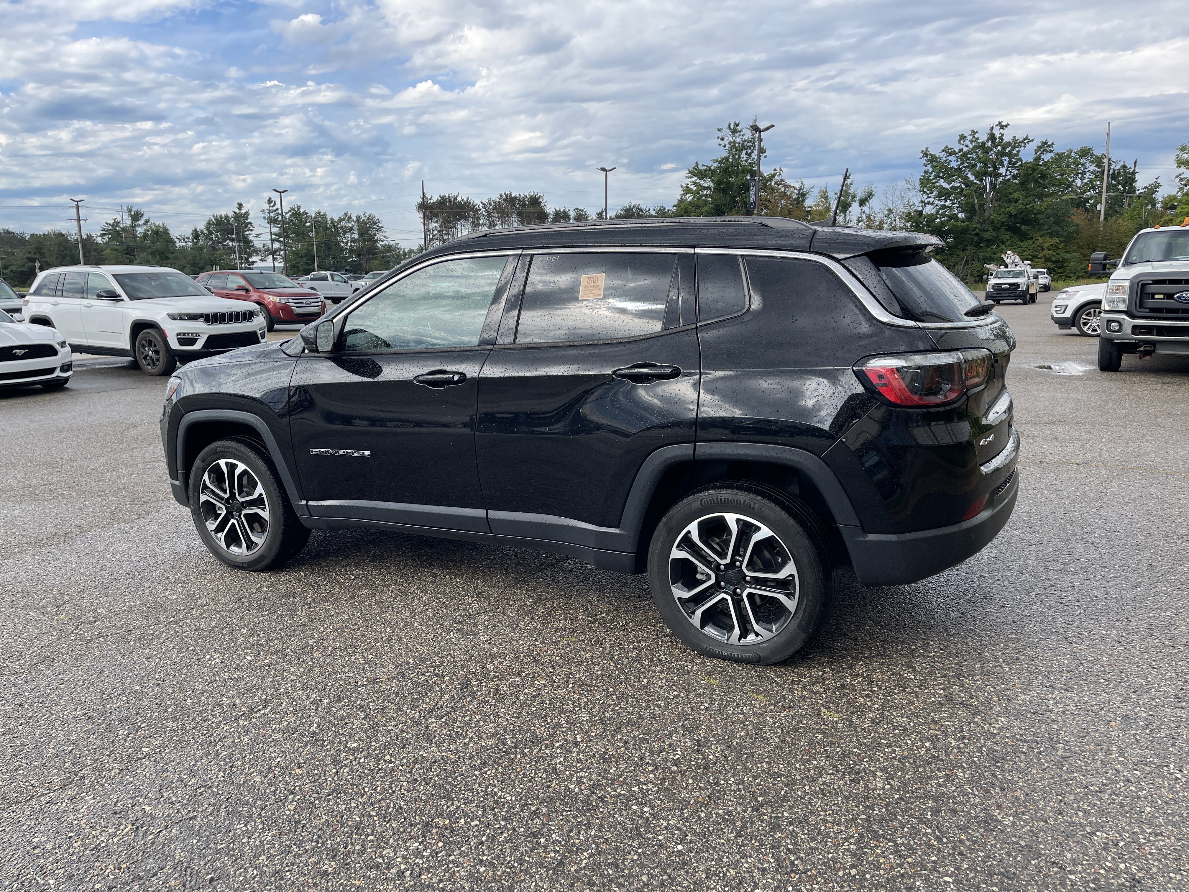 Used 2023 Jeep Compass Limited AWD/4WD image 6