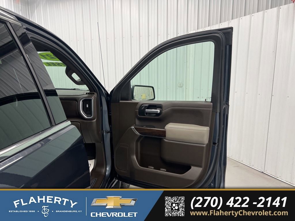 Used 2021 GMC Sierra 1500 SLT w/ SLT Premium Package image 14