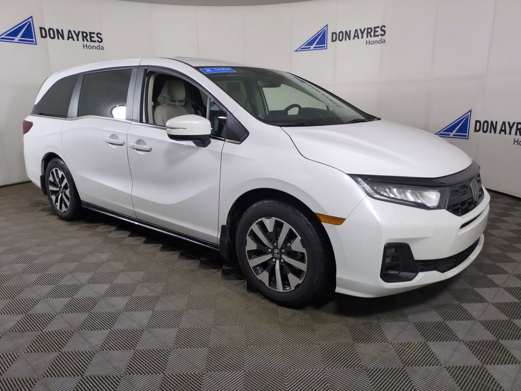 Certified 2025 Honda Odyssey EX-L image 11
