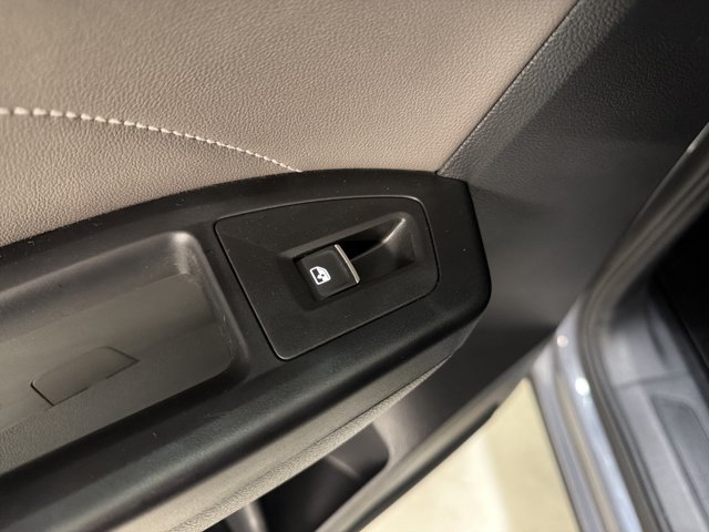 Certified 2021 Volkswagen Atlas Cross Sport SE w/ Panoramic Sunroof Package AWD/4WD image 25
