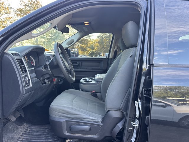 Used 2016 RAM 1500 Express w/ Black Ram 1500 Express Group AWD/4WD image 9