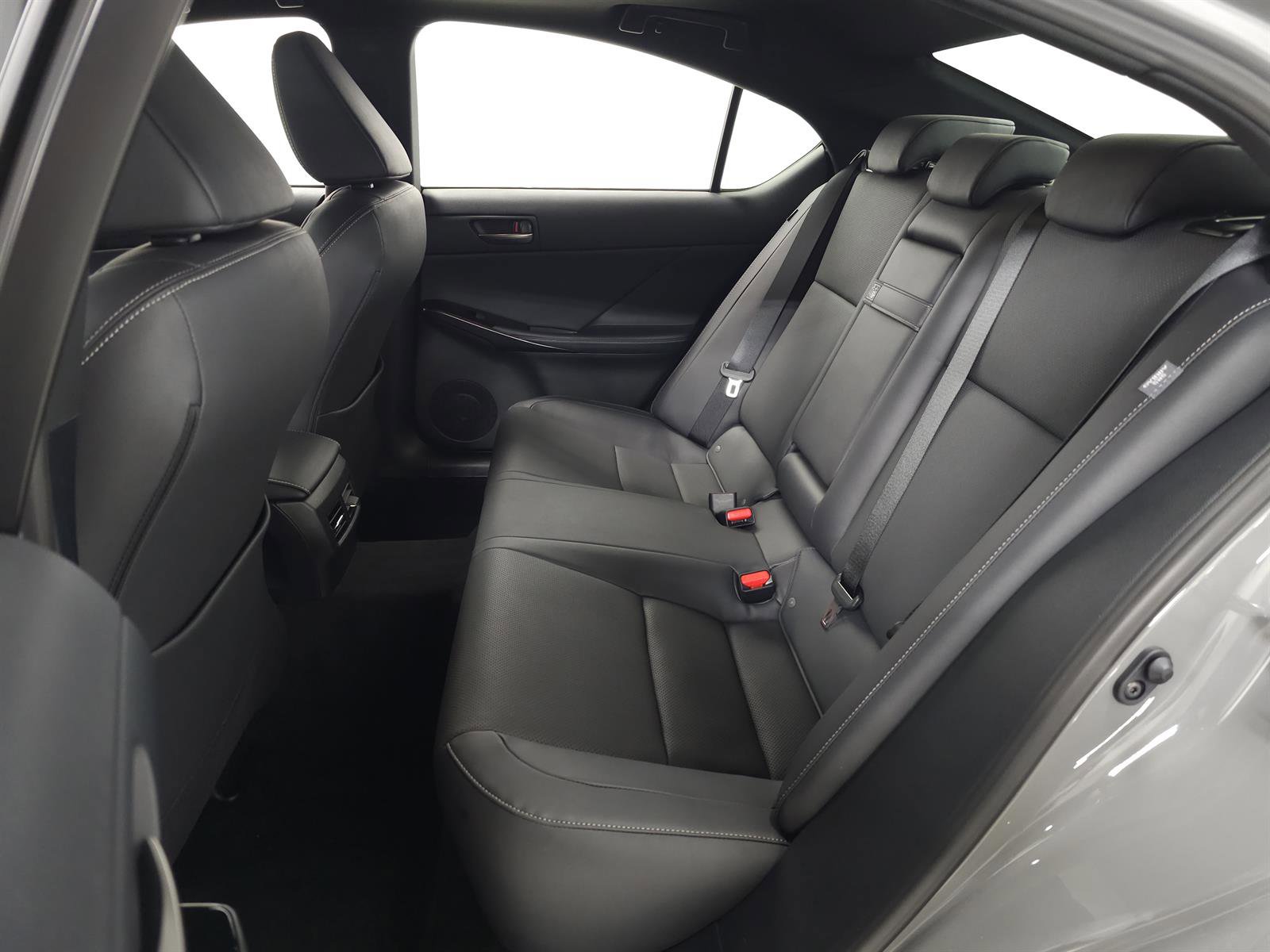 Used 2025 Lexus IS 350 F Sport w/ Navigation Package image 18