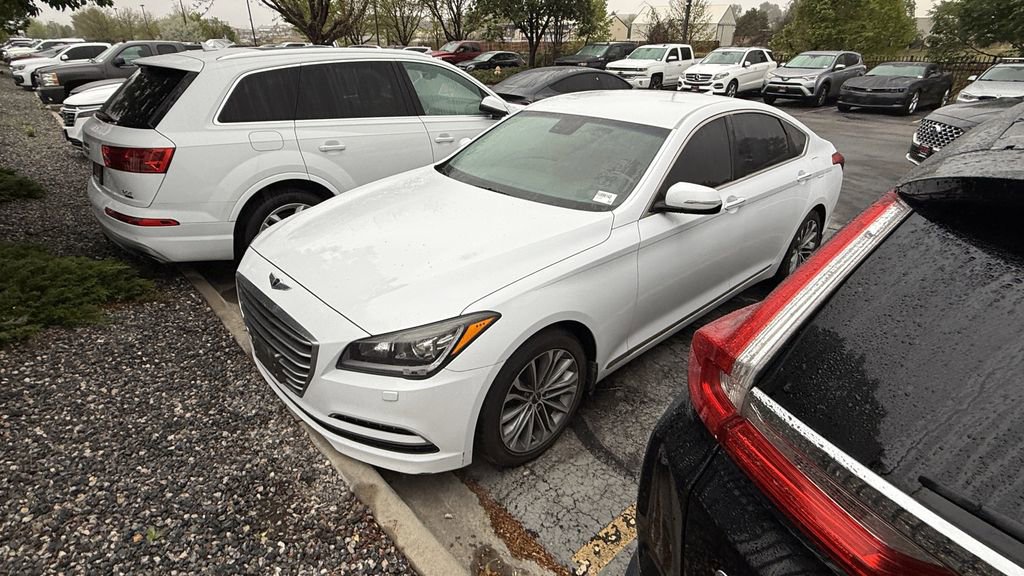 Used 2015 Hyundai Genesis 3.8 AWD/4WD image 2