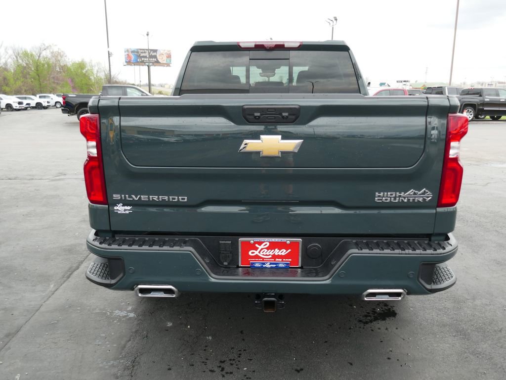 Certified 2026 Chevrolet Silverado 1500 High Country w/ Technology Package AWD/4WD image 6