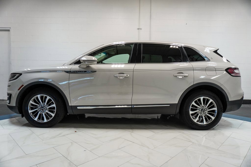 Used 2019 Lincoln Nautilus Select image 35