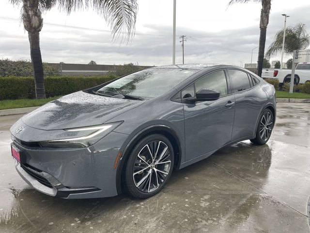 Used 2023 Toyota Prius XLE image 4