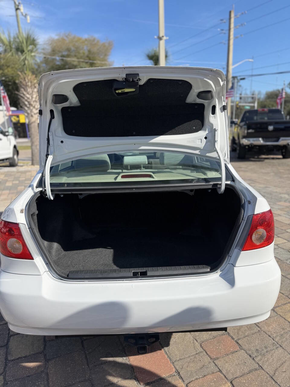 Used 2007 Toyota Corolla LE image 7