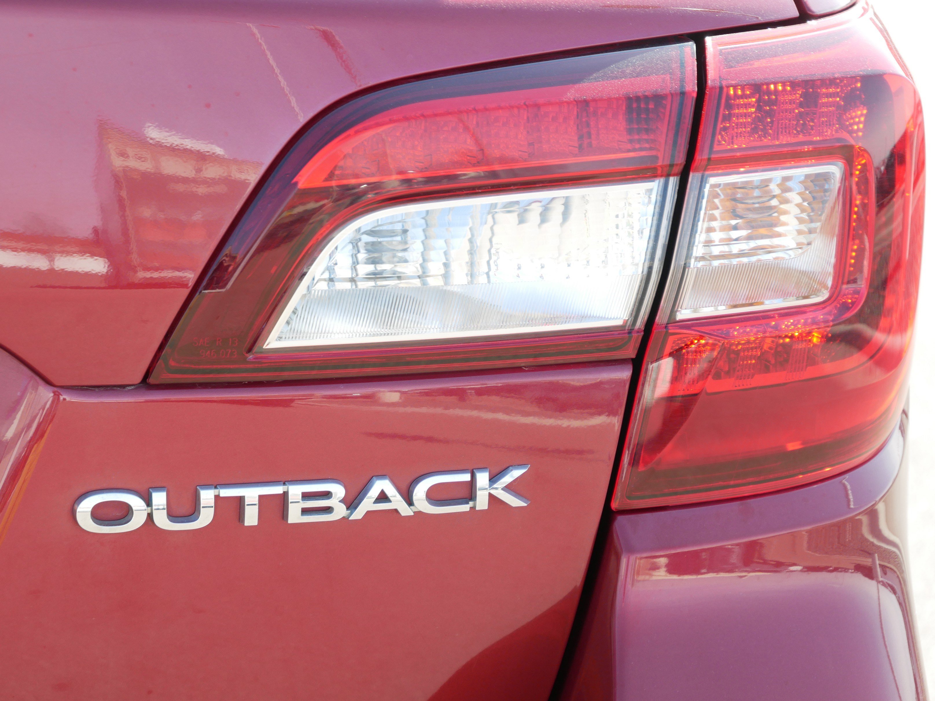 Used 2018 Subaru Outback 2.5i Limited w/ Popular Package #2 image 17