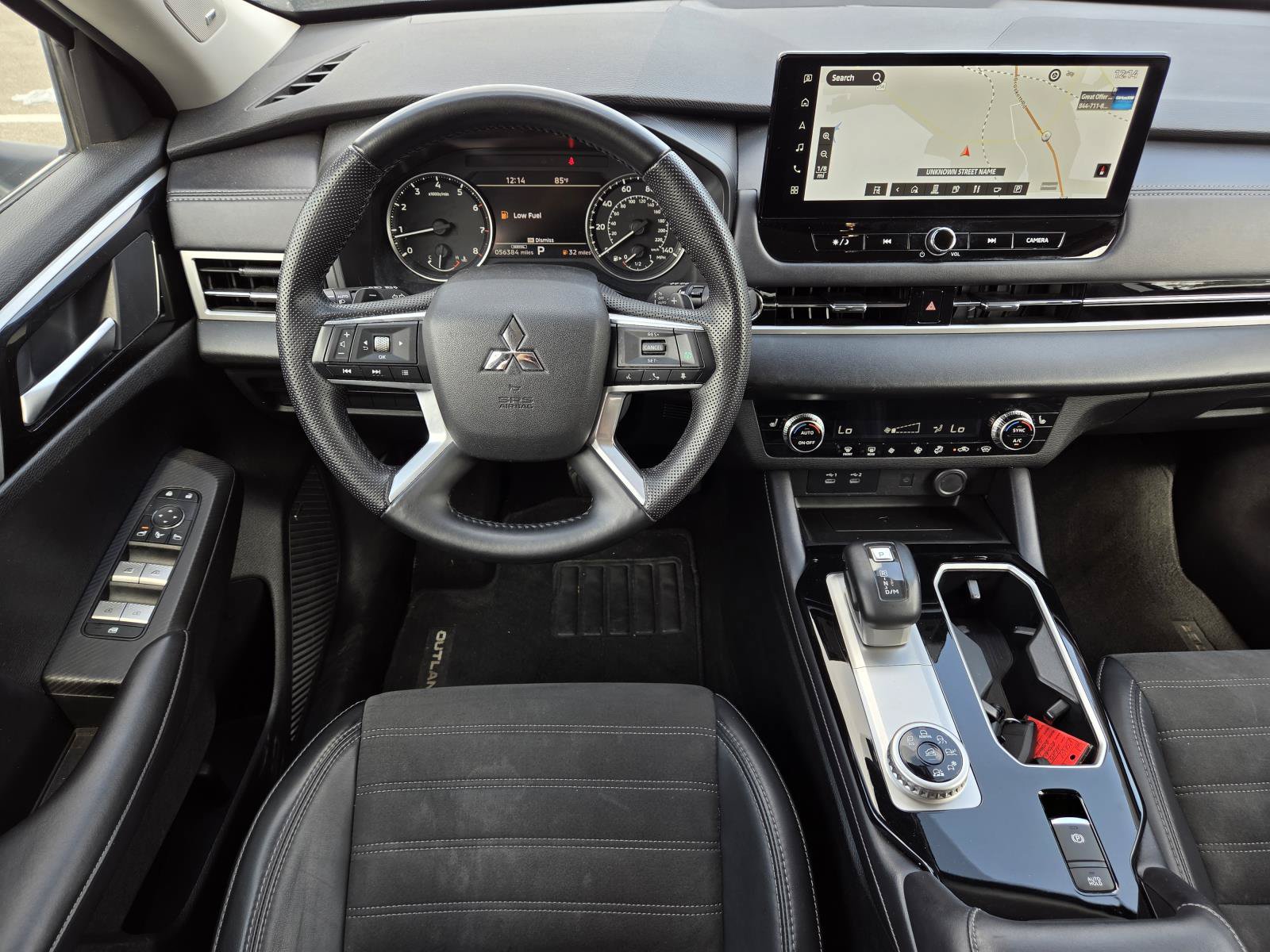 Used 2025 Mitsubishi Outlander SE AWD/4WD image 11