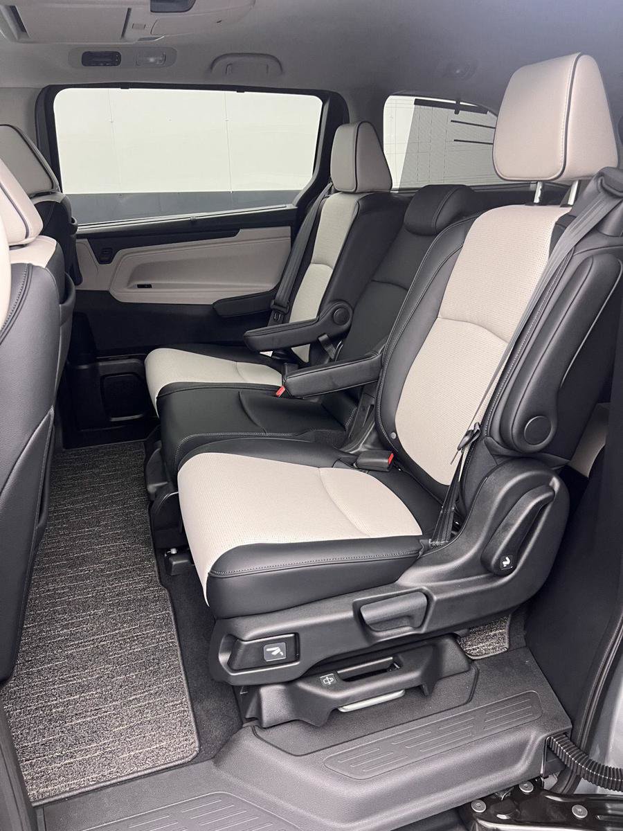 New 2027 Honda Odyssey Elite image 19