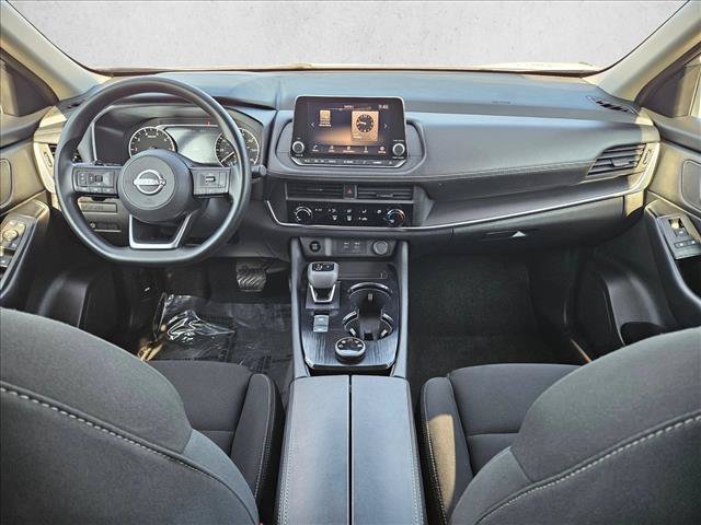 Used 2024 Nissan Rogue S AWD/4WD image 15
