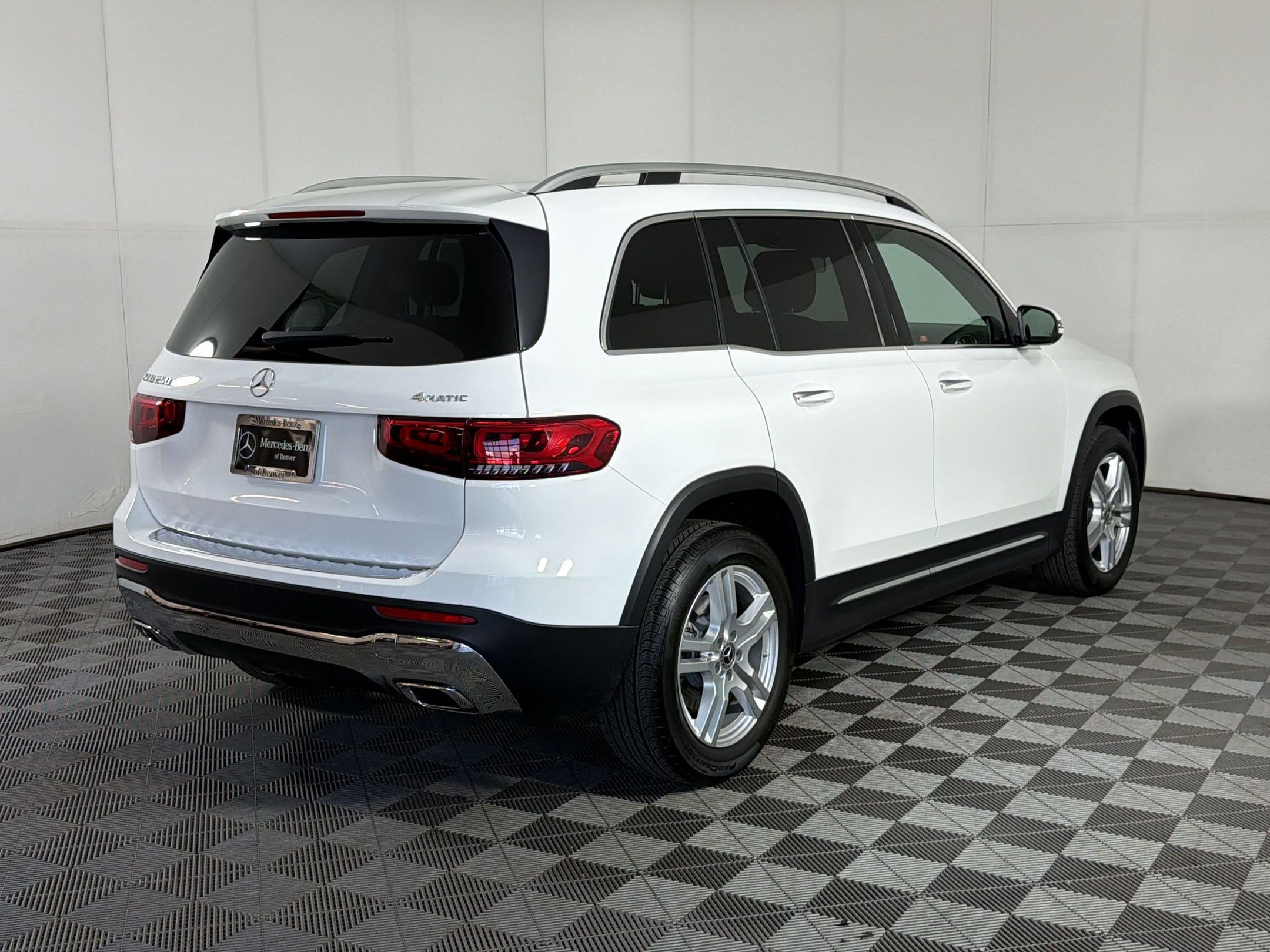 Certified 2021 Mercedes-Benz GLB 250 4MATIC image 9