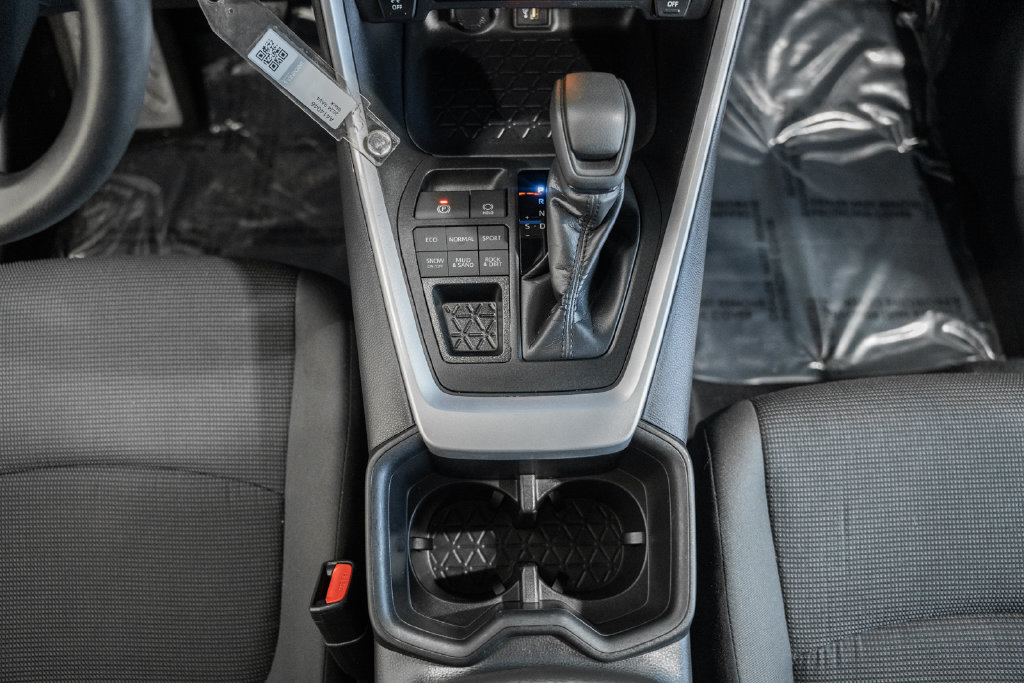 Certified 2024 Toyota RAV4 LE AWD/4WD image 20