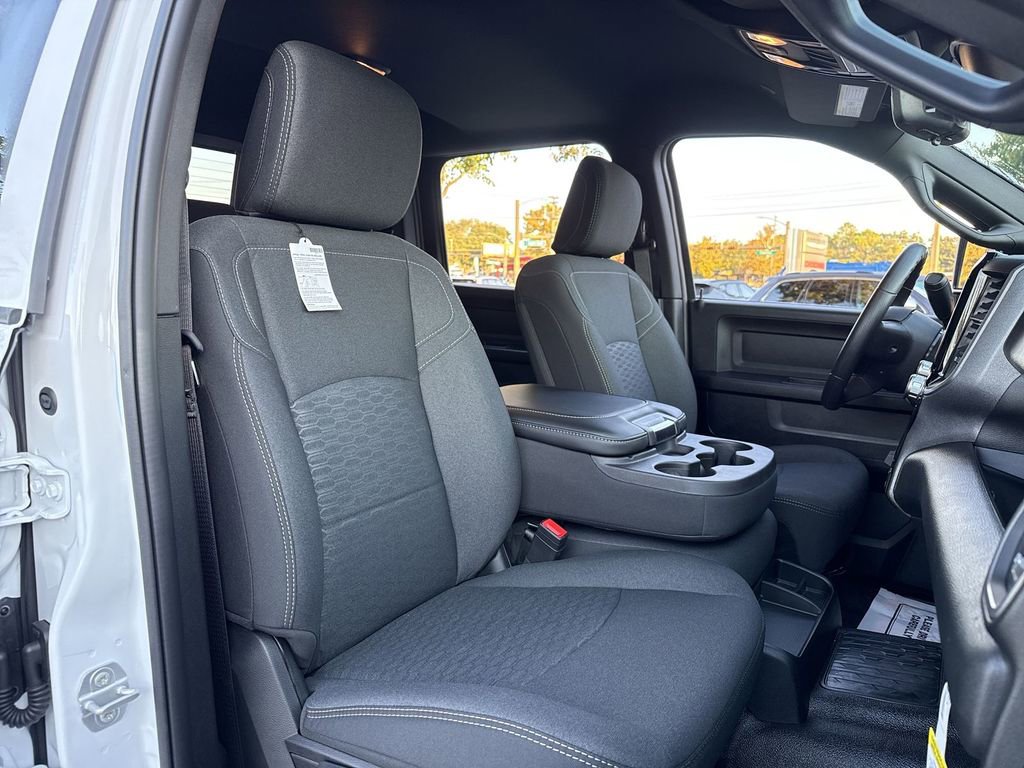 New 2026 RAM 3500 Tradesman AWD/4WD image 27