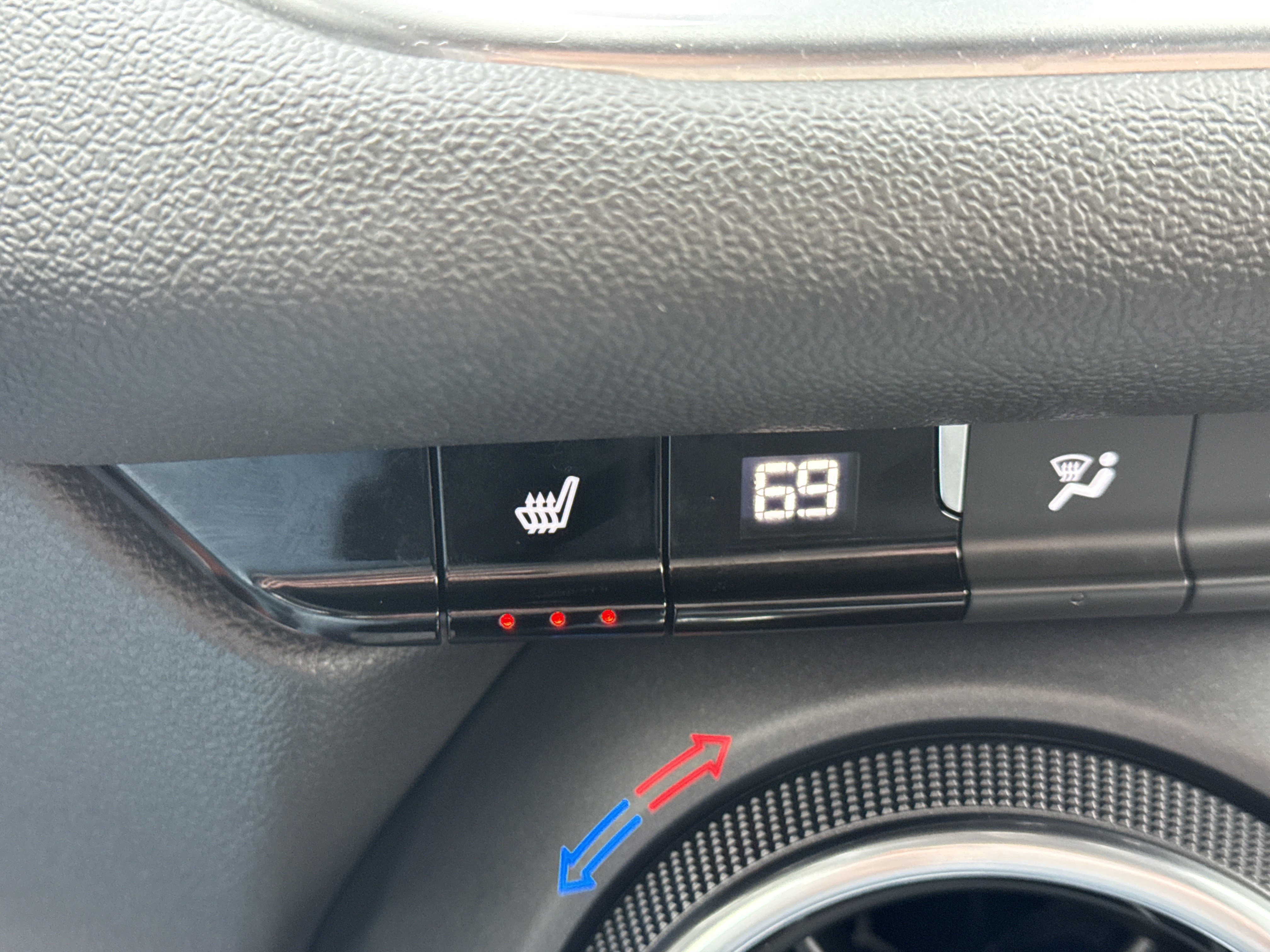 Used 2023 Chevrolet Blazer LT w/ Convenience Package image 22