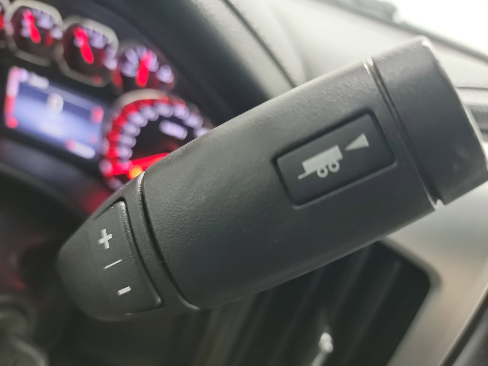 Used 2015 GMC Sierra 1500 SLT w/ SLT Crew Cab Value Package image 27