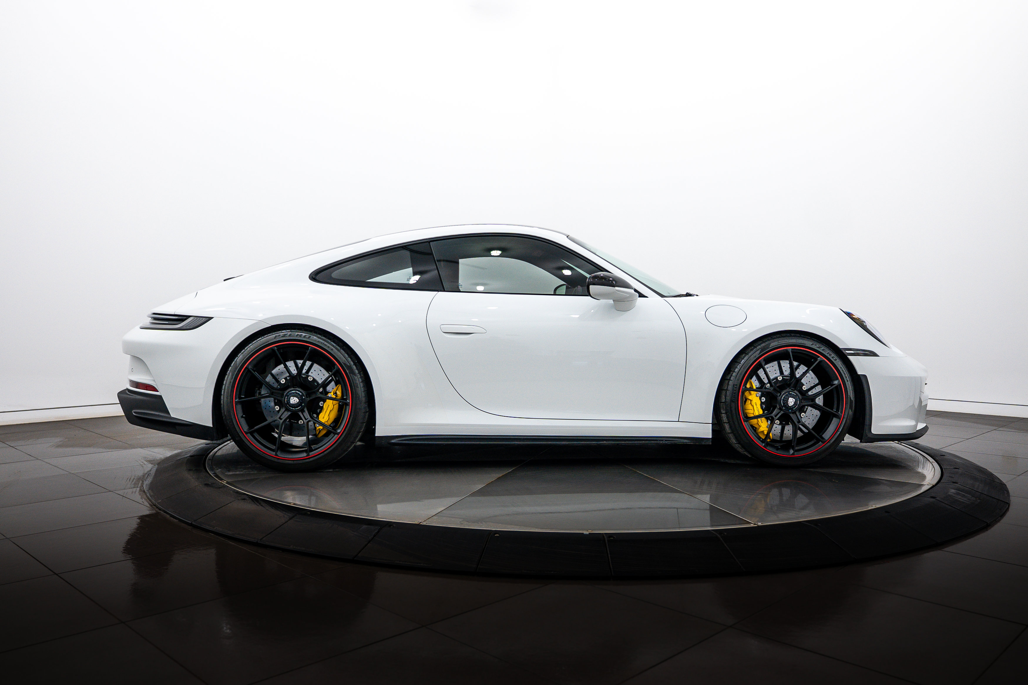 Certified 2024 Porsche 911 GT3 RWD image 8