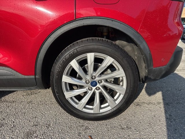 Used 2022 Ford Escape Titanium w/ Titanium Elite Package image 15