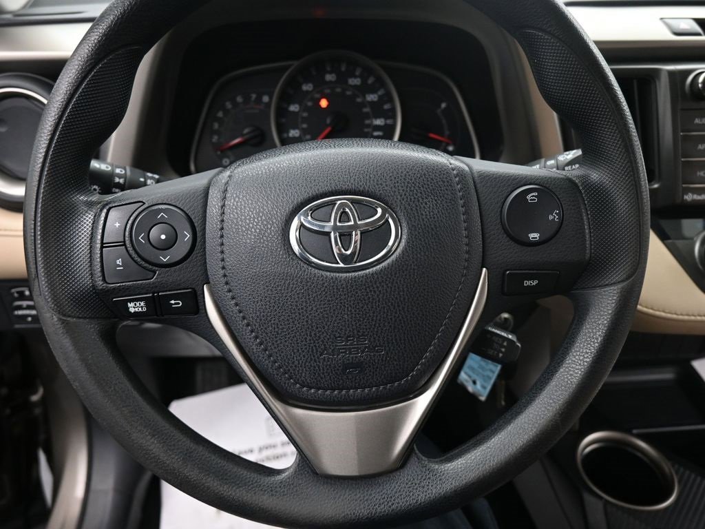 Used 2015 Toyota RAV4 XLE image 19