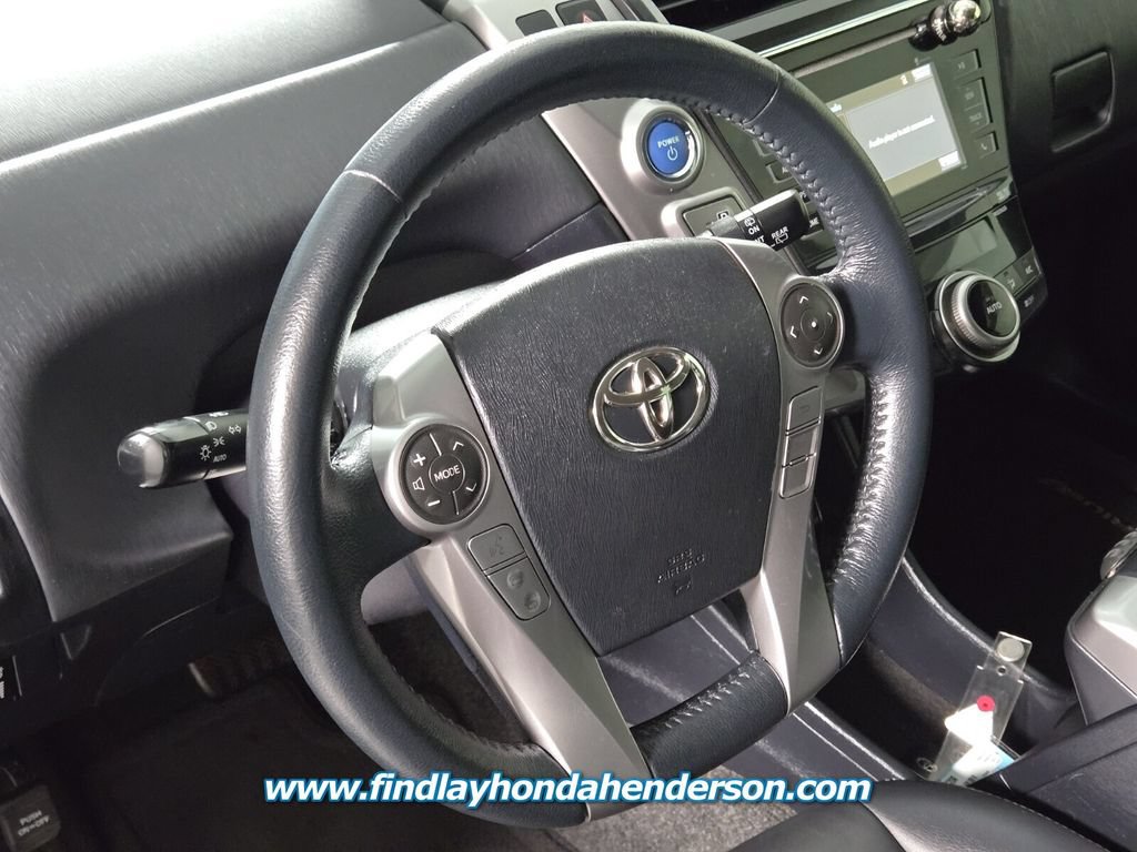 Used 2017 Toyota Prius V Four w/ Carpet Mat Package FWD image 24