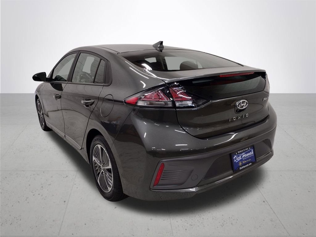 Certified 2022 Hyundai Ioniq SE FWD image 13