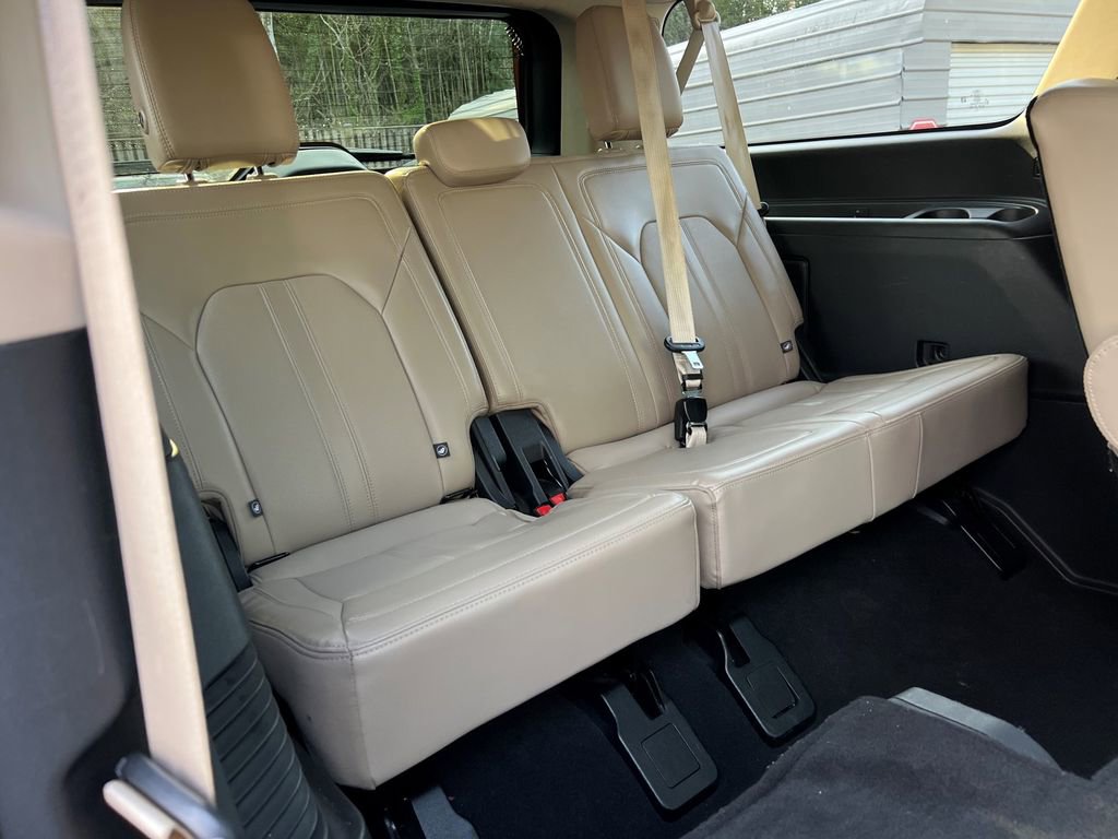 Used 2024 Ford Expedition Max Limited image 18