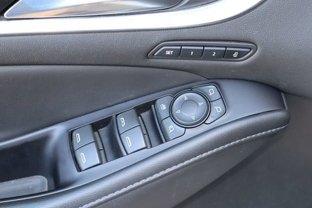 Used 2019 Buick Enclave Avenir w/ Avenir Technology Package FWD image 23