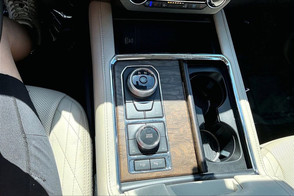 Used 2020 Ford Expedition Platinum AWD/4WD image 18