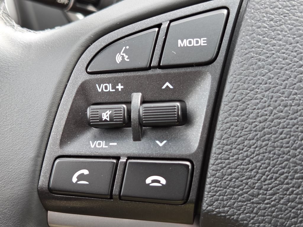 Used 2021 Hyundai Tucson Ultimate w/ Cargo Package AWD/4WD image 17