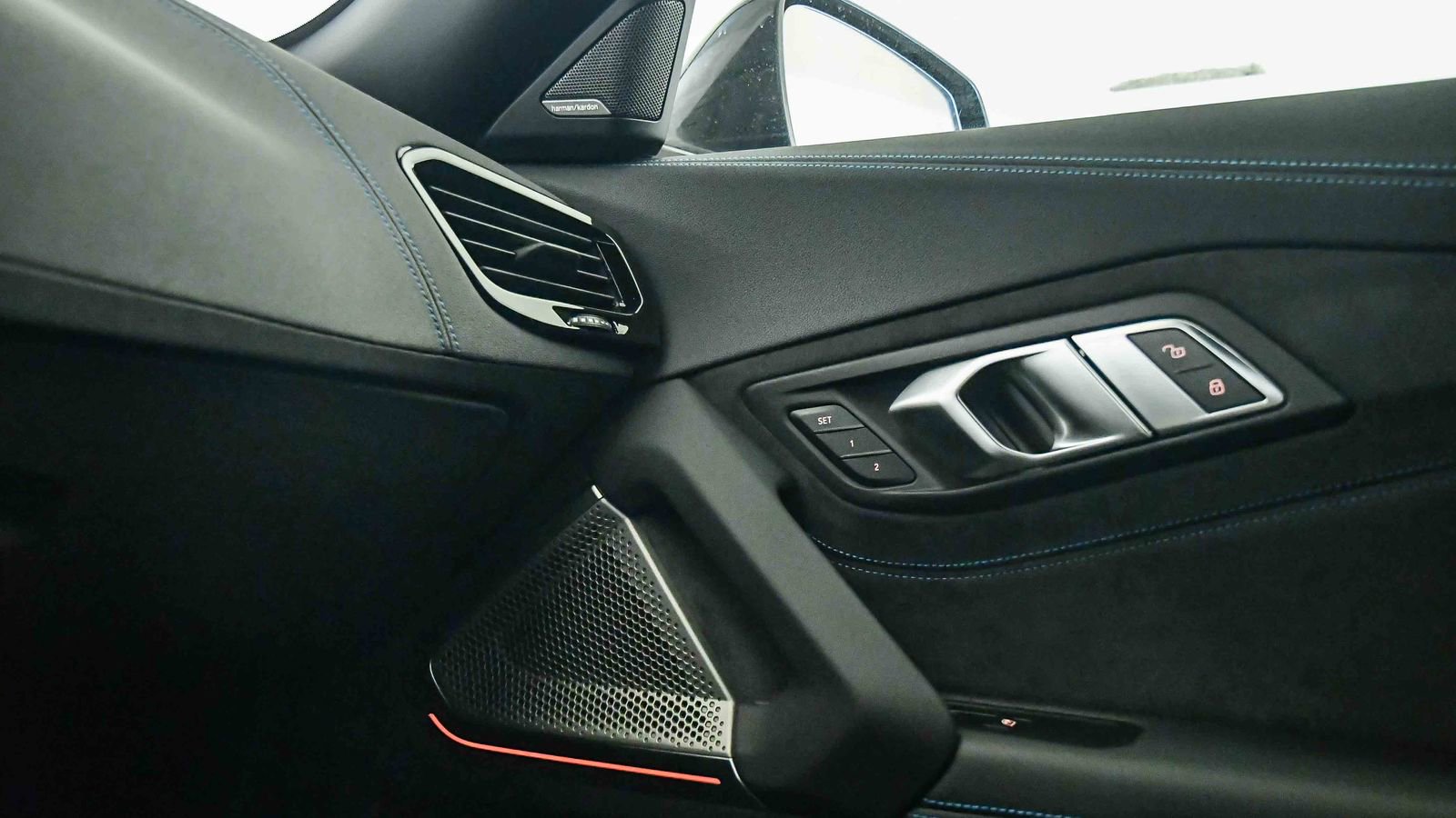 New 2026 BMW Z4 M40i w/ Premium Package image 26