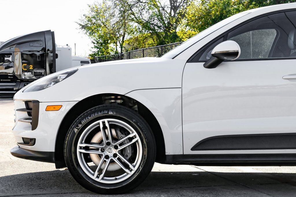 Used 2021 Porsche Macan image 13