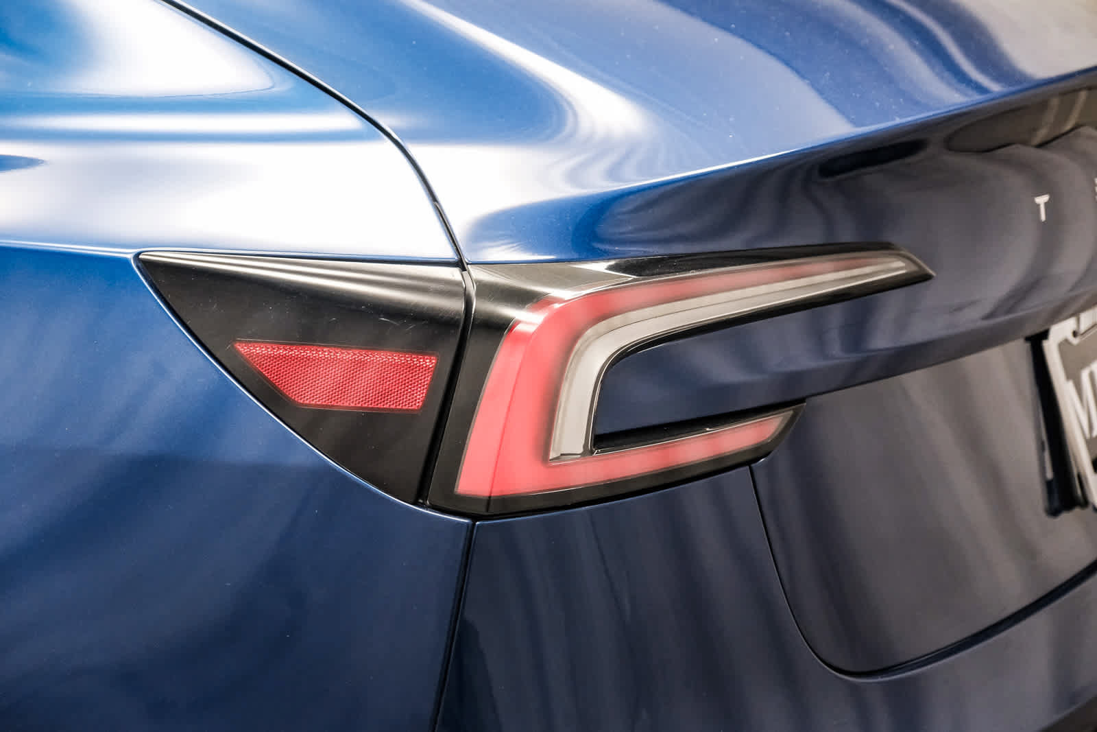 Used 2024 Tesla Model 3 Standard Range RWD image 7