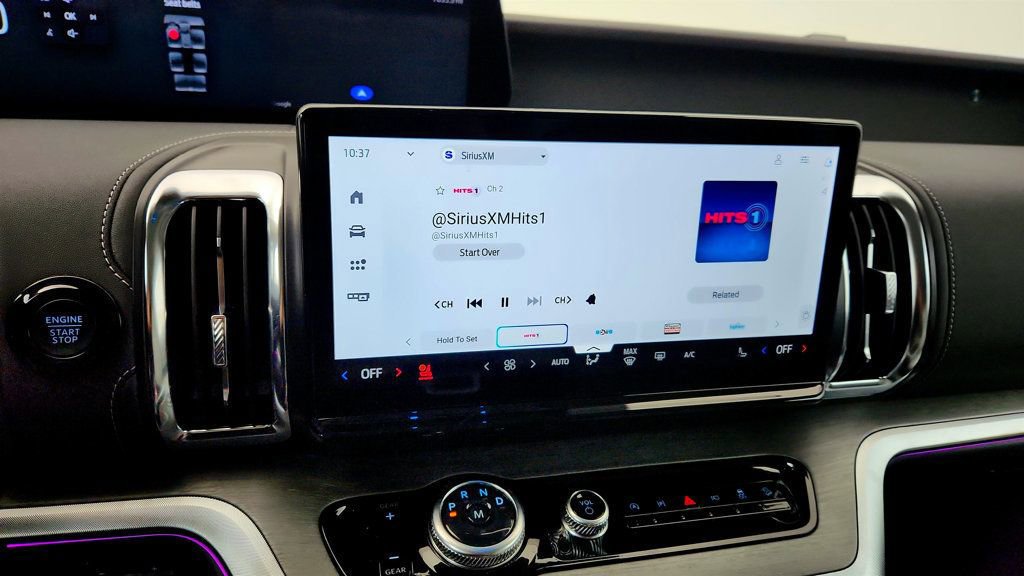 Used 2025 Ford Expedition Platinum image 18