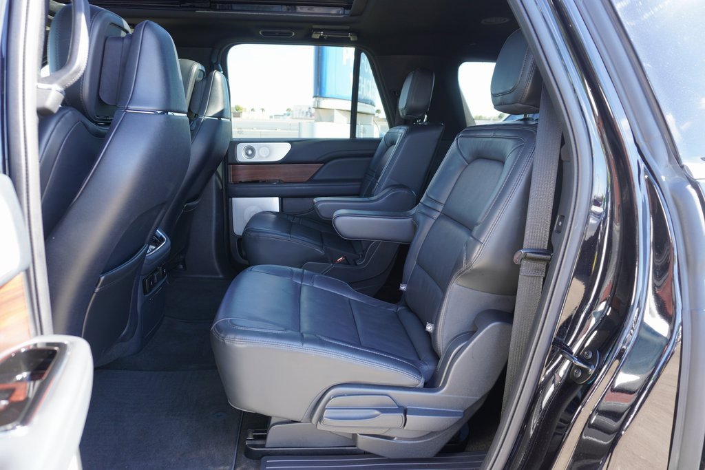 Used 2023 Lincoln Navigator L Reserve image 22