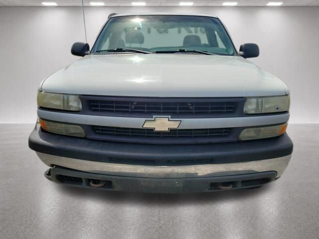 Used 2001 Chevrolet Silverado 1500 4x4 Regular Cab w/ Firm Ride Suspension Pkg image 9