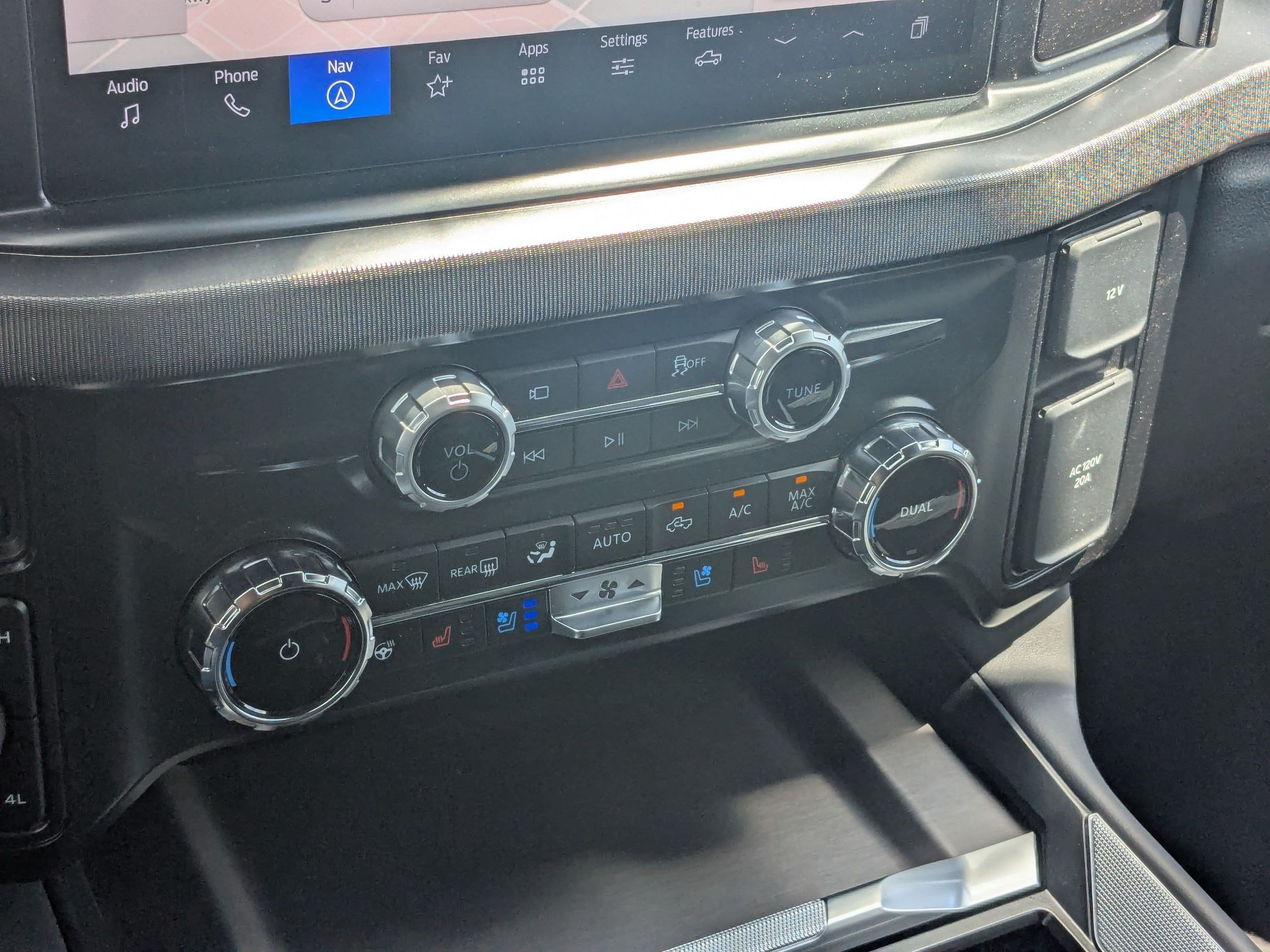 Used 2026 Ford F350 Platinum AWD/4WD image 26