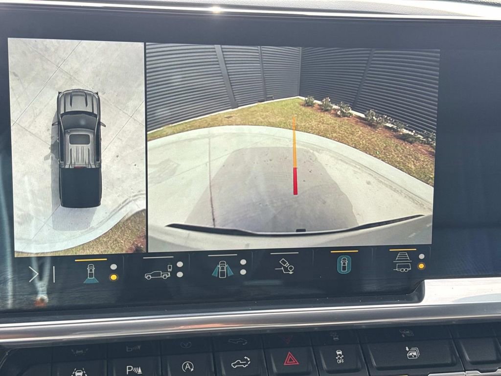 Used 2023 Chevrolet Silverado 1500 High Country image 28