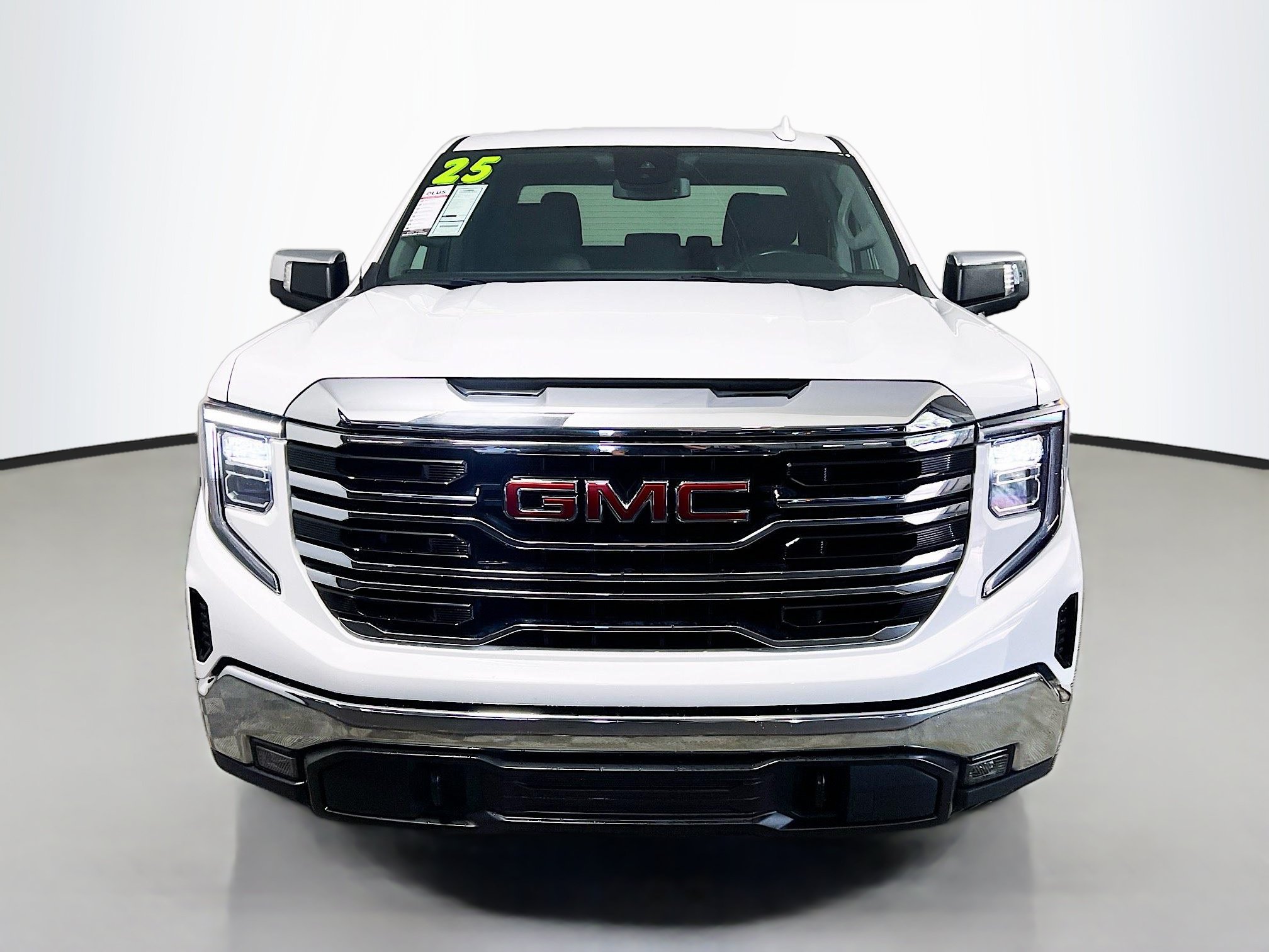Used 2025 GMC Sierra 1500 SLT AWD/4WD image 10