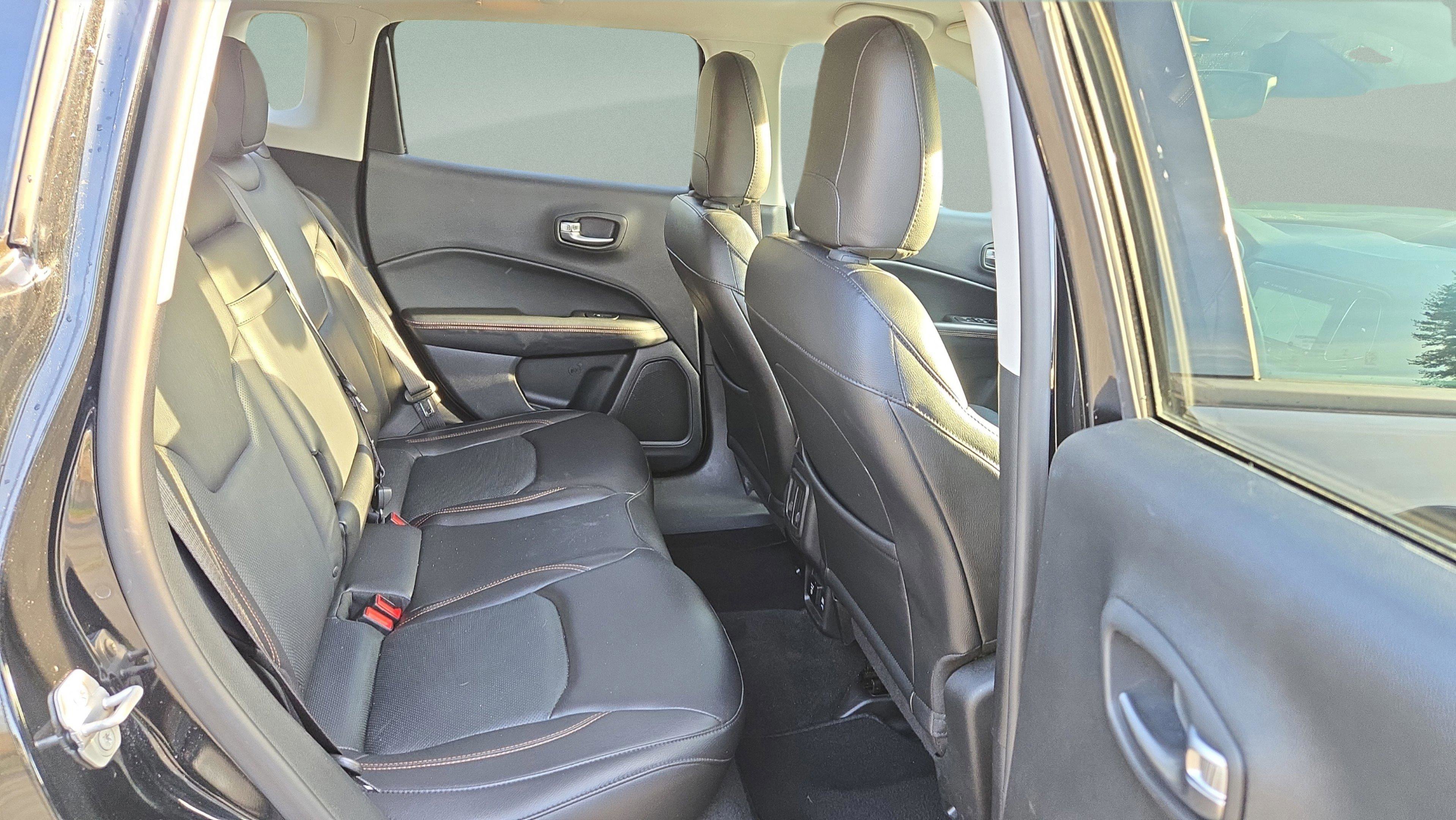 Used 2017 Jeep Compass Limited image 11